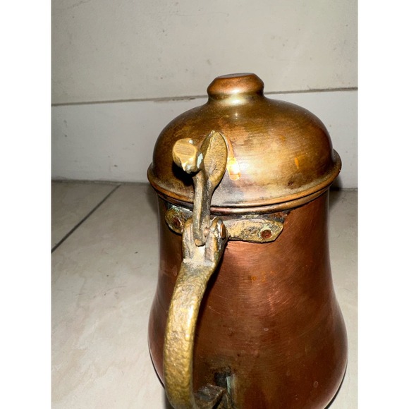 Vintage Copper Pitcher Kettle with Brass Handle and Lid Decorative Beverage - Picture 4 of 9